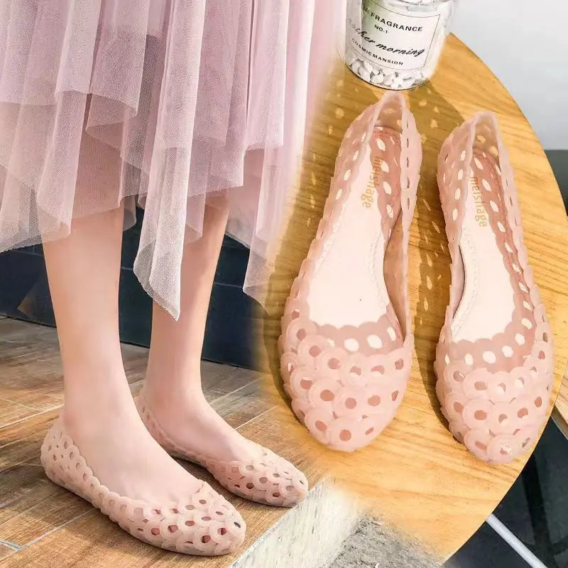 New Summer Women's Baotou Hollow Out Shallow Flat Sole Sandals Soft Bottom Non Slip Breathable Flat Sole Beach Sandals