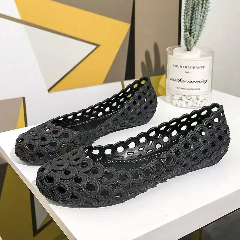 New Summer Women's Baotou Hollow Out Shallow Flat Sole Sandals Soft Bottom Non Slip Breathable Flat Sole Beach Sandals