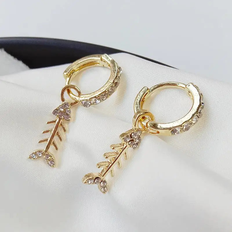 Punk Girl Earrings 2021 Fashion New Earrings Wild Net Red Shiny Crystal Fish Bone Earrings Cute Women's Clothing Sale Pendientes