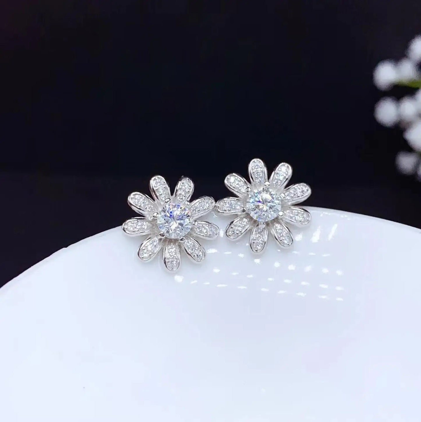 daisy moissanite earrings  women silver stud earrings 925 sterling silver shiny gem better than diamond gift GRA certificate