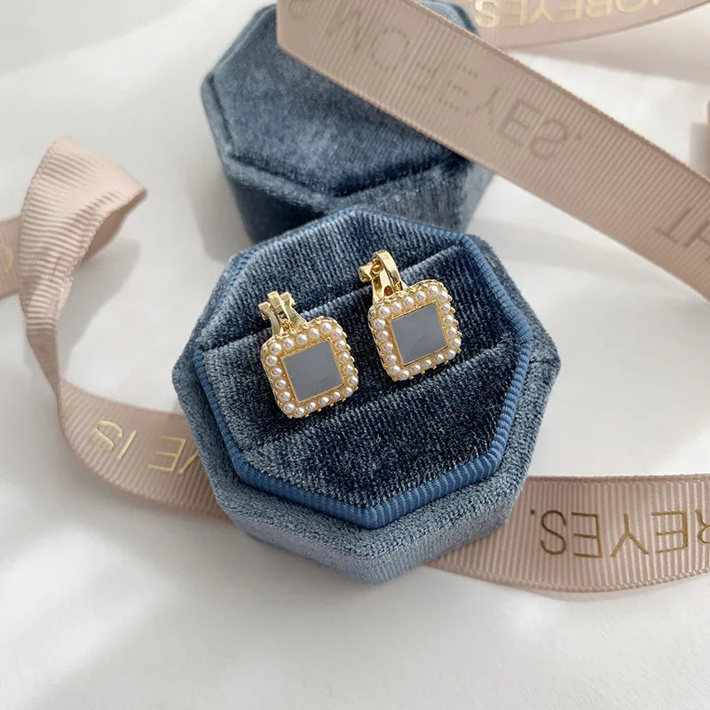 Trendy Small Blue Square Clip on Earrings No Piercing Vintage Gentle Baroque Pearl Ear Clip Earrings Without Ear Hole for Women