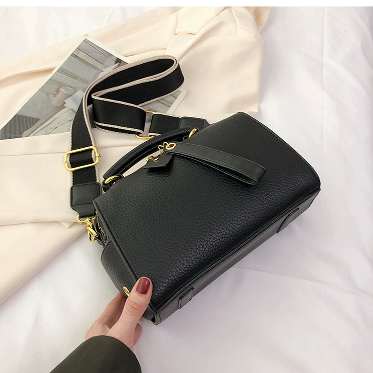 Thick Chains Crossbody Bag For Women 2023 New Luxury High Quality Brown Black Khaki Mini Square Hand Bags