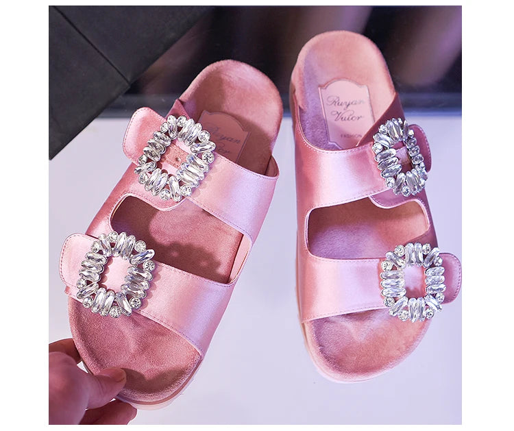 New Trend Women's Slippers Outside 2022 Women's Rhinestone Side Buckle Open Toe Bicyclic Flat-Bottomed Sandals Slippers Girls