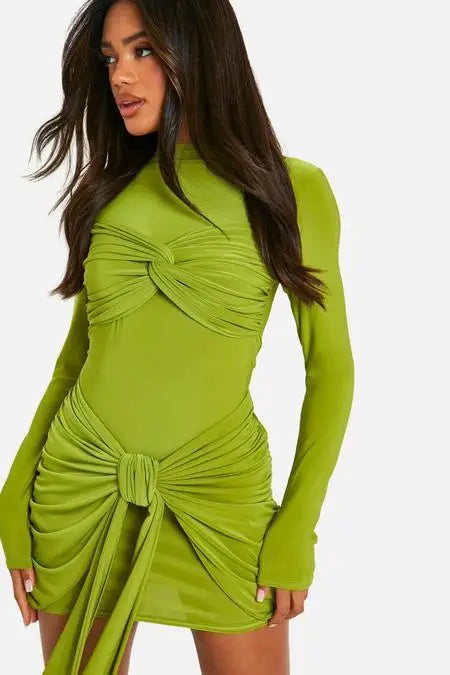 Women's unique design sense unique high-end dress with autumn and winter new pleated knots and waist-hugging sexyshort dress