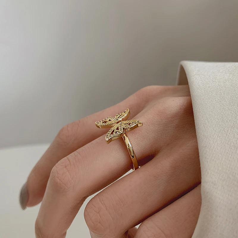 Punk Girl Ring 2022 Fashion New Temperament Ring High-end Sense Fairy Bow Crystal Personality Light Luxury Index Finger Ring