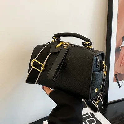 Thick Chains Crossbody Bag For Women 2023 New Luxury High Quality Brown Black Khaki Mini Square Hand Bags