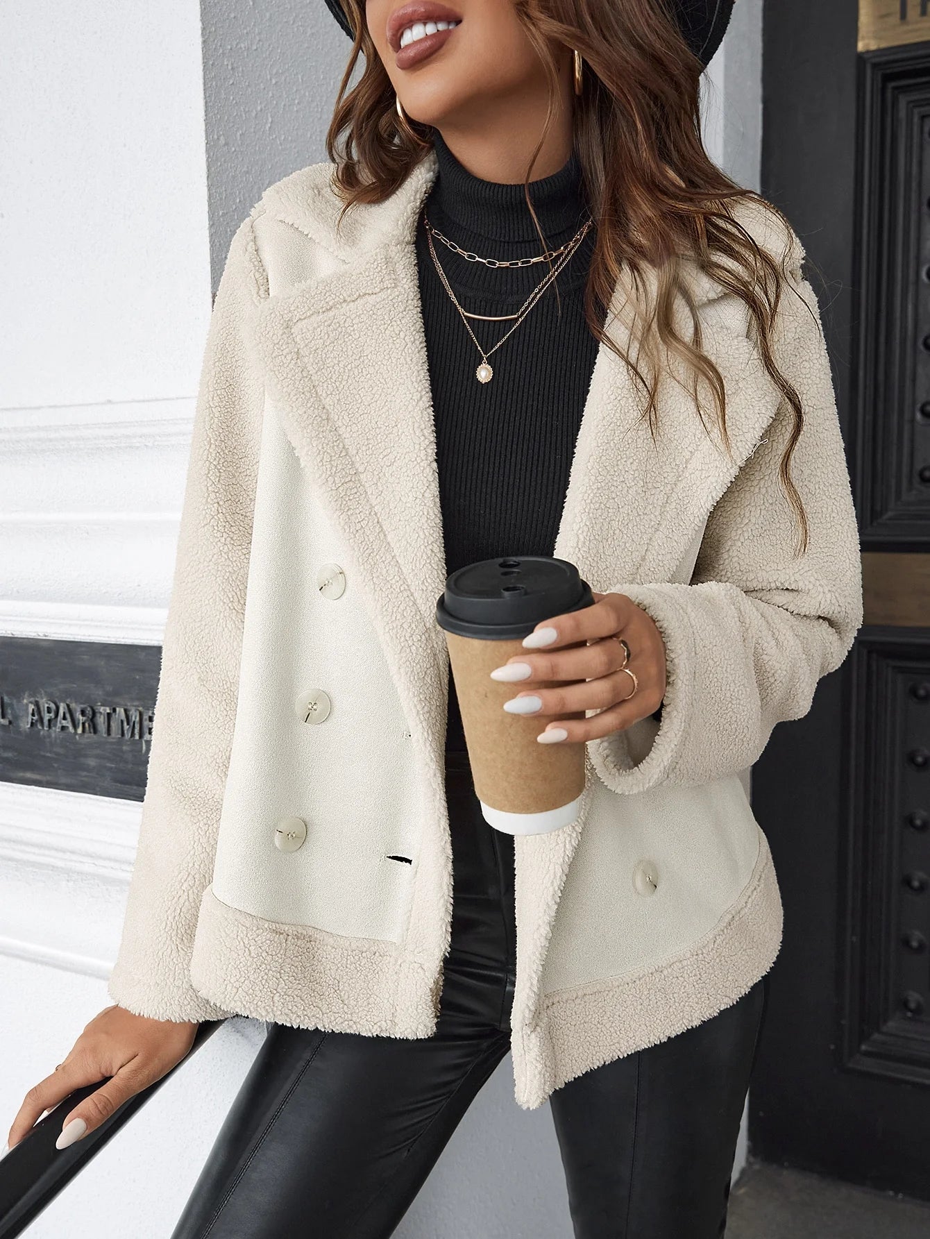 Women's Plush Short Coat Trendy Youthful Streetwear Jacket for Autumn Winter 2025 Fashionable Casual Outerwear