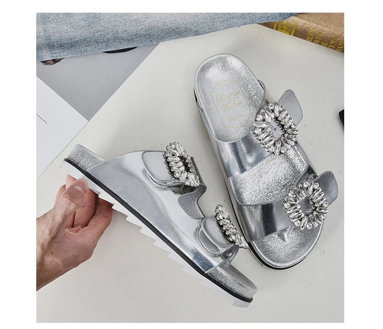 New Trend Women's Slippers Outside 2022 Women's Rhinestone Side Buckle Open Toe Bicyclic Flat-Bottomed Sandals Slippers Girls