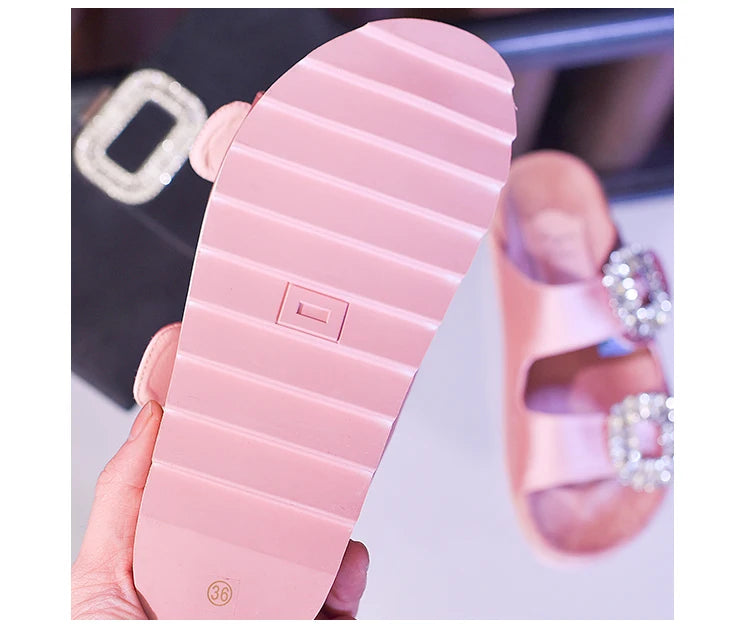 New Trend Women's Slippers Outside 2022 Women's Rhinestone Side Buckle Open Toe Bicyclic Flat-Bottomed Sandals Slippers Girls