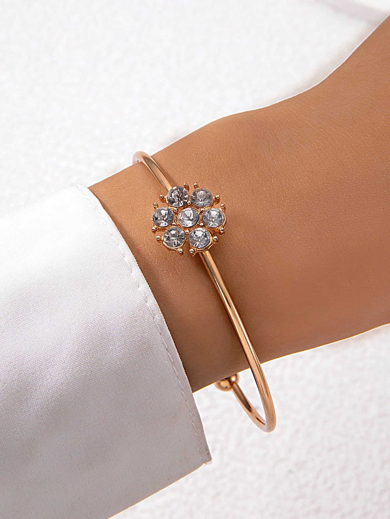 Tocona Luxury Fashion Flower Gold Colour Bangle for Women Girl Korean Charms Crystal Stone Alloy Metal Jewelry браслет 24120