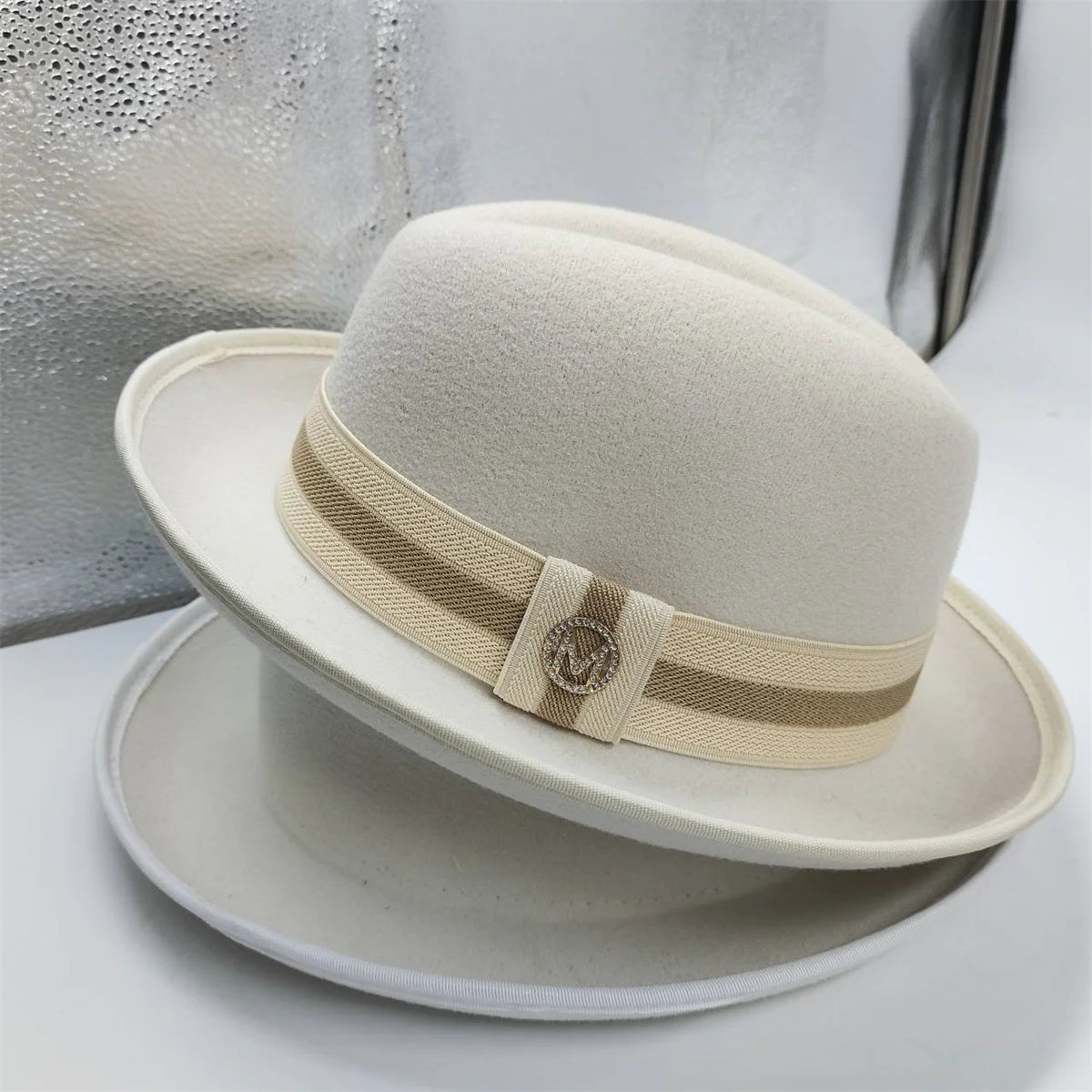 2024 New Fashion Women Men's Fedora Church Roll Up Brim Homburg Jazz Hat Feather Hat Lady Gentleman Gambler Panama Trilby Hat