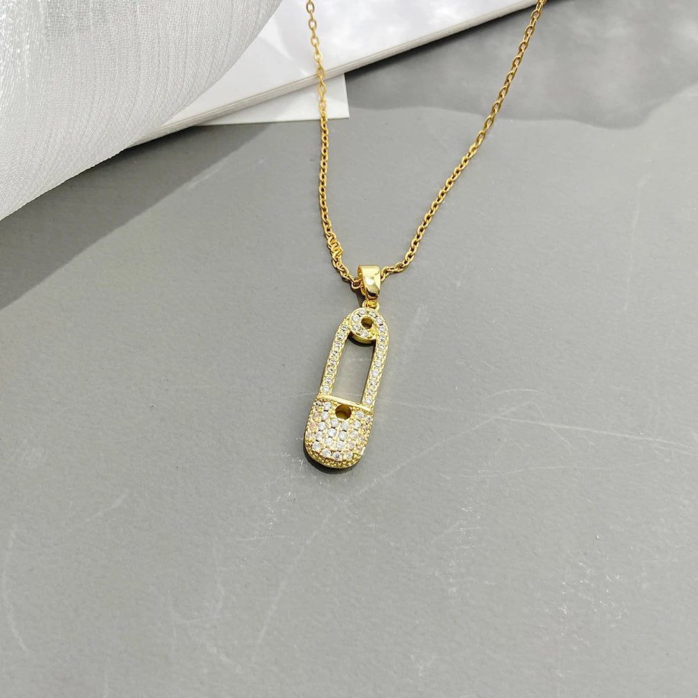 Fashion Safety Paper Pin Clip Pendant Necklace for Women Stainless Steel Exquisite Cubic Zircon Clavicle Chain Girl Jewelry Gift