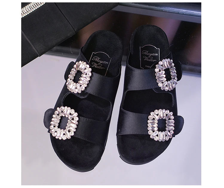 New Trend Women's Slippers Outside 2022 Women's Rhinestone Side Buckle Open Toe Bicyclic Flat-Bottomed Sandals Slippers Girls