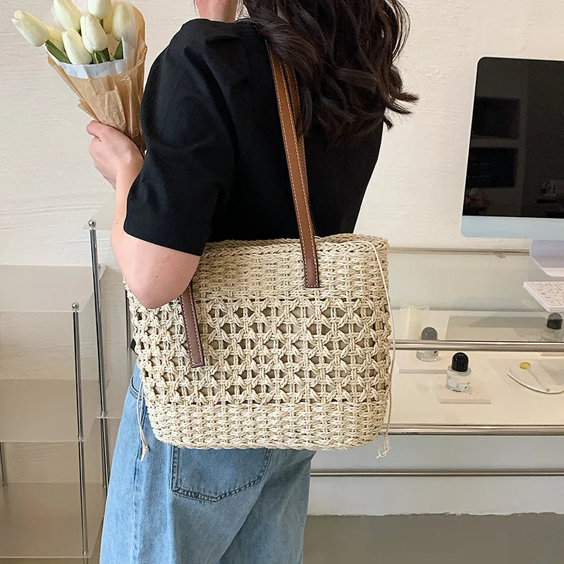 Summer Woven Straw Bucket Bag For Women Travel Beach Bags Large Capacity Armpit Bags Bohemia Knitted Shopping Totes Bolsa sac