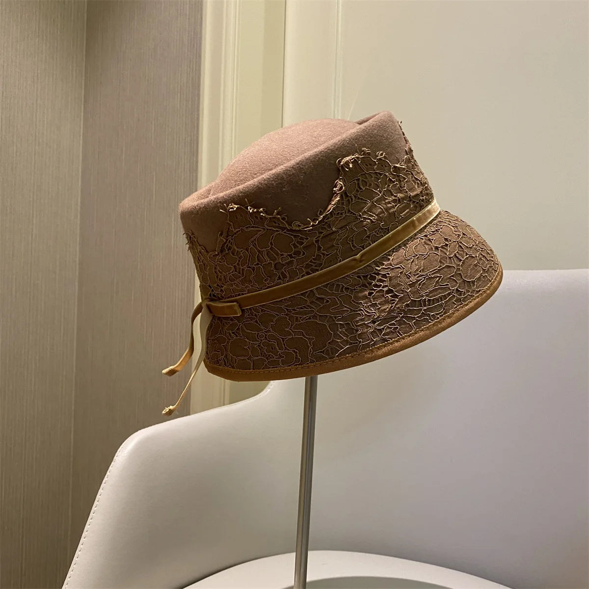 Autumn and Winter 100% Wool Hat Bell Hat Women's French Elegant Retro Hepburn Round Top Big brim Hat