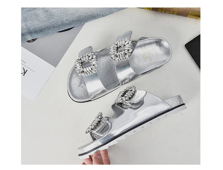 New Trend Women's Slippers Outside 2022 Women's Rhinestone Side Buckle Open Toe Bicyclic Flat-Bottomed Sandals Slippers Girls