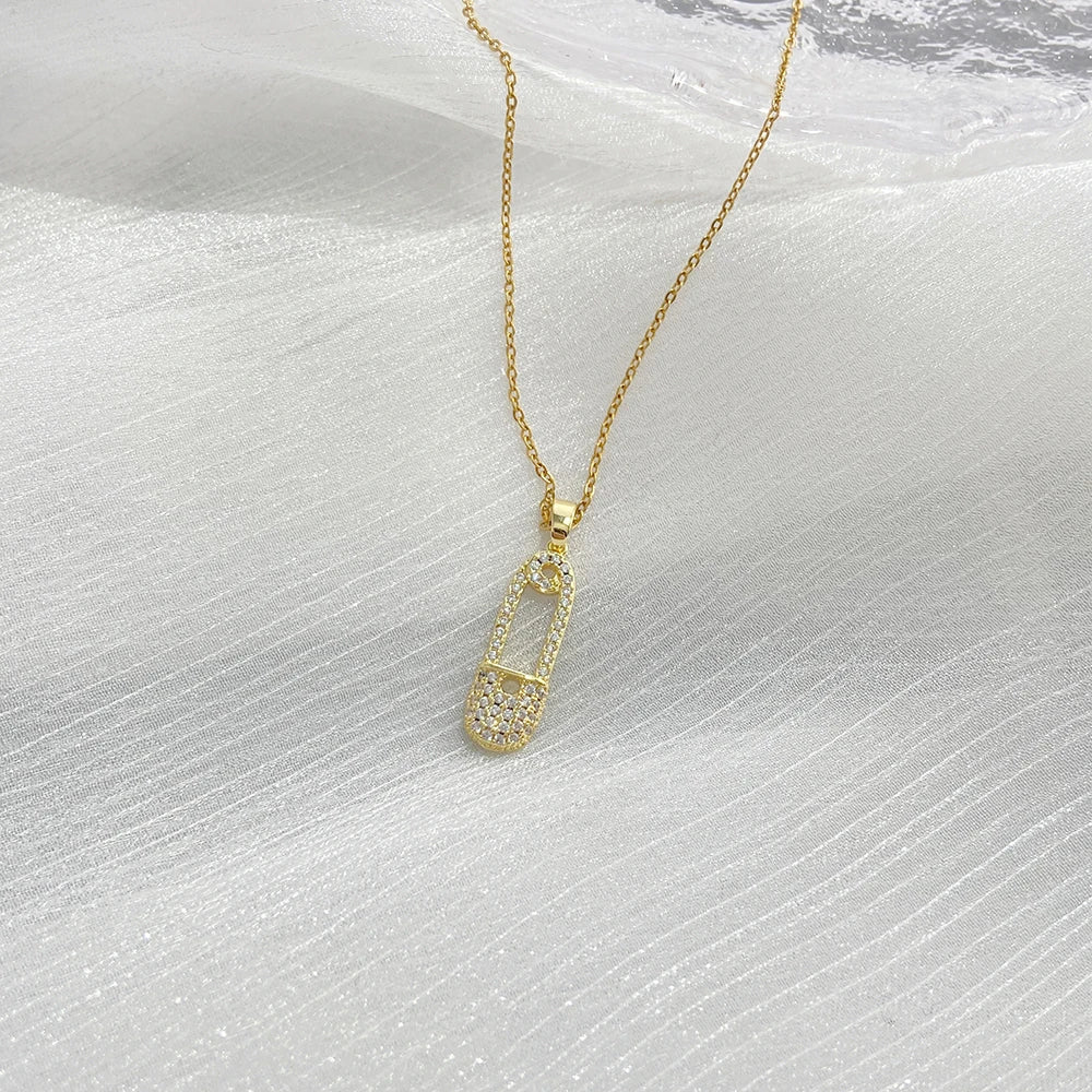 Fashion Safety Paper Pin Clip Pendant Necklace for Women Stainless Steel Exquisite Cubic Zircon Clavicle Chain Girl Jewelry Gift