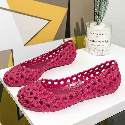 New Summer Women's Baotou Hollow Out Shallow Flat Sole Sandals Soft Bottom Non Slip Breathable Flat Sole Beach Sandals