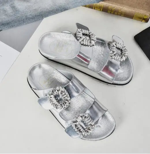 New Trend Women's Slippers Outside 2022 Women's Rhinestone Side Buckle Open Toe Bicyclic Flat-Bottomed Sandals Slippers Girls