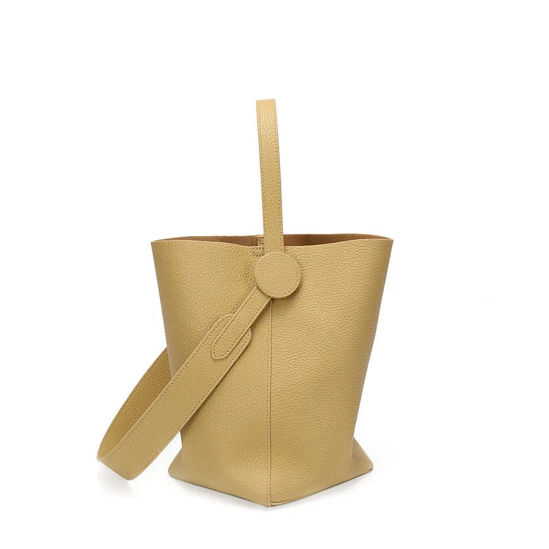 Commuter female package 2025 new oblique design senior feeling handbags women's shoulder bag, small hand-held tote bag bucket