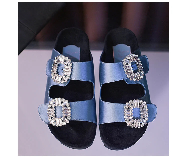 New Trend Women's Slippers Outside 2022 Women's Rhinestone Side Buckle Open Toe Bicyclic Flat-Bottomed Sandals Slippers Girls