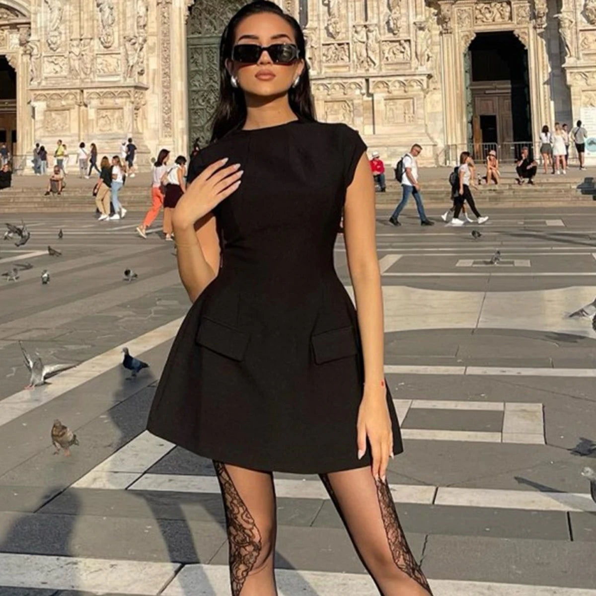 2025 Women‘s Sexy Slim Fit Hollow Mini Dress Spring New Y2K Sleeveless A- LINE Black Dress High Street Commute Elegant Dresses