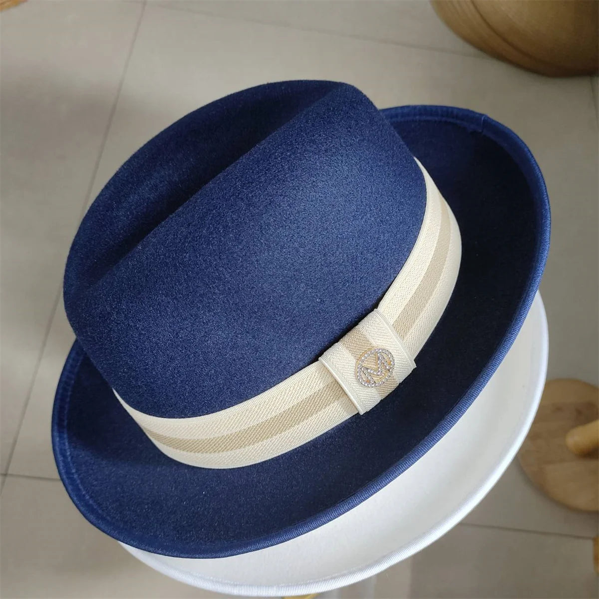 2024 New Fashion Women Men's Fedora Church Roll Up Brim Homburg Jazz Hat Feather Hat Lady Gentleman Gambler Panama Trilby Hat