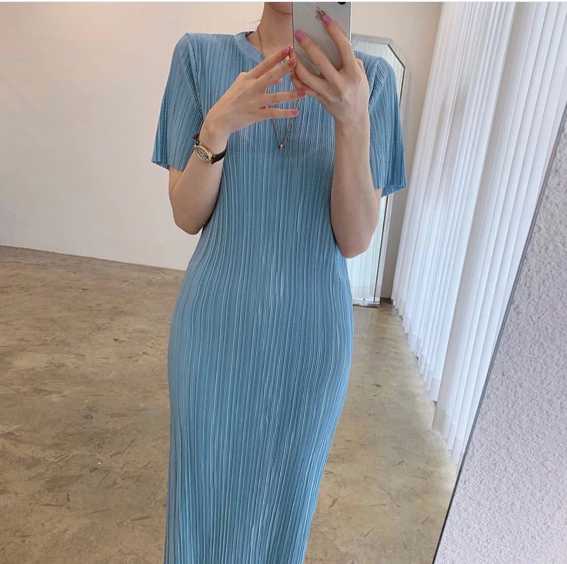 Korean Chic Minimalist Gentle Round Neck Pleated Slim Wrap Hip Short Sleeve Female Dresses 2022 Summer New Style  B560